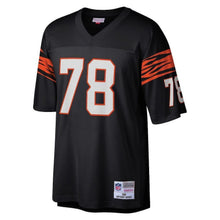 Load image into Gallery viewer, Anthony Munoz Cincinnati Bengals Mitchell &amp; Ness 1989 Retired Player Jersey - Black 2018/2019